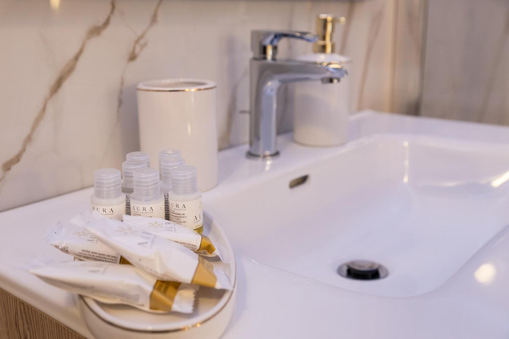 Carola Luxury Room บารี ภายนอก รูปภาพ