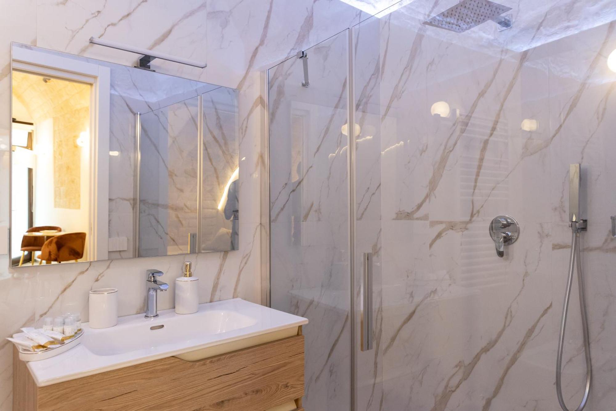 Carola Luxury Room บารี ภายนอก รูปภาพ
