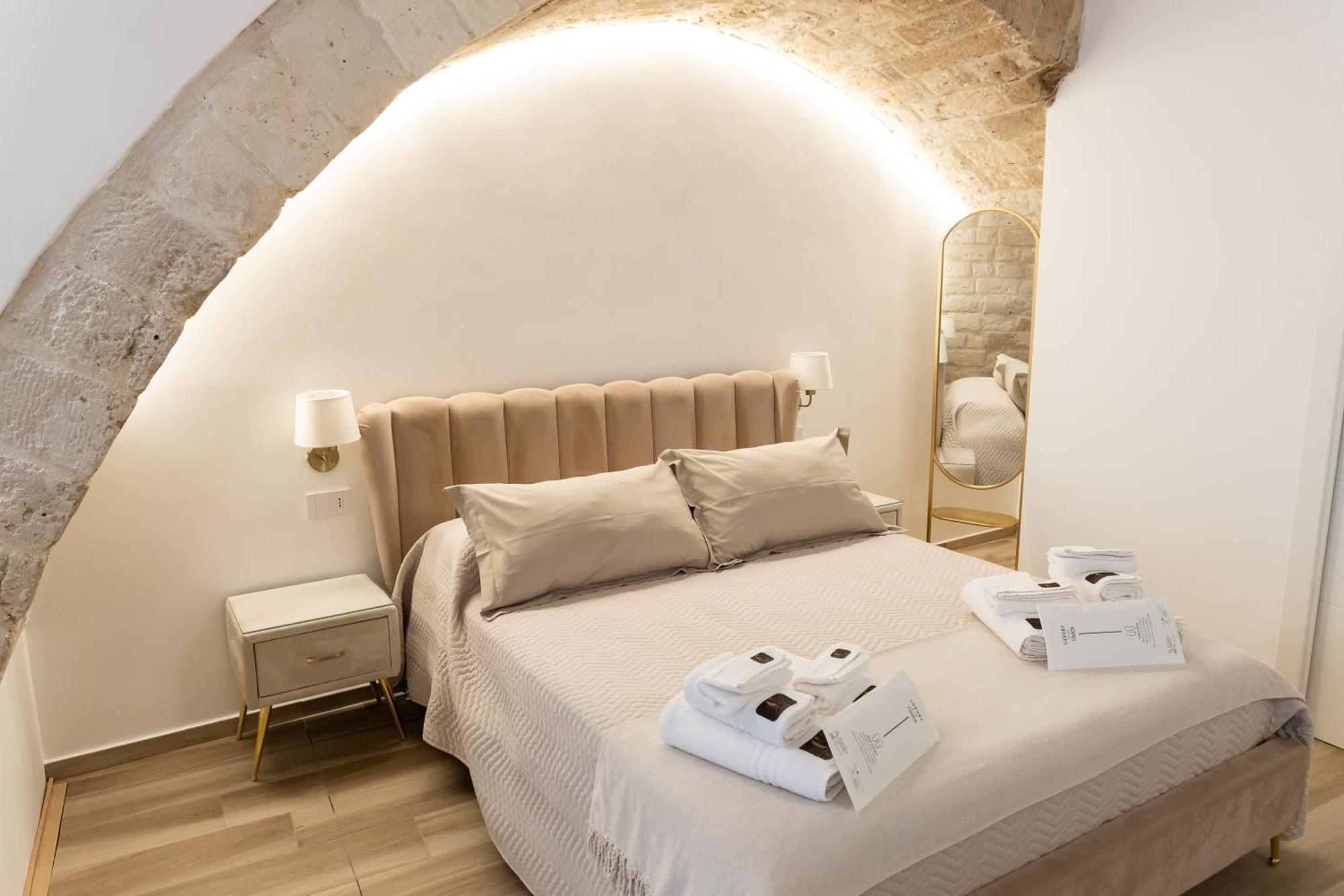 Carola Luxury Room บารี ภายนอก รูปภาพ